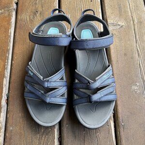 EUC Teva Tirra Comfy Adjustable Sandals in Women's US 10/EU 41